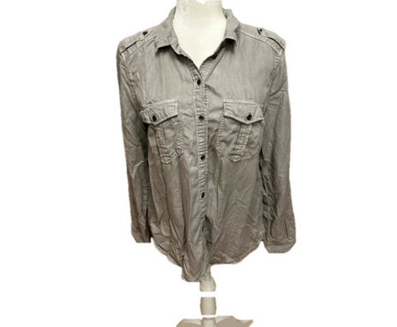 American Eagle Outfitters  Boyfriend Fit Shirt Size Medium - Picture 1 of 6